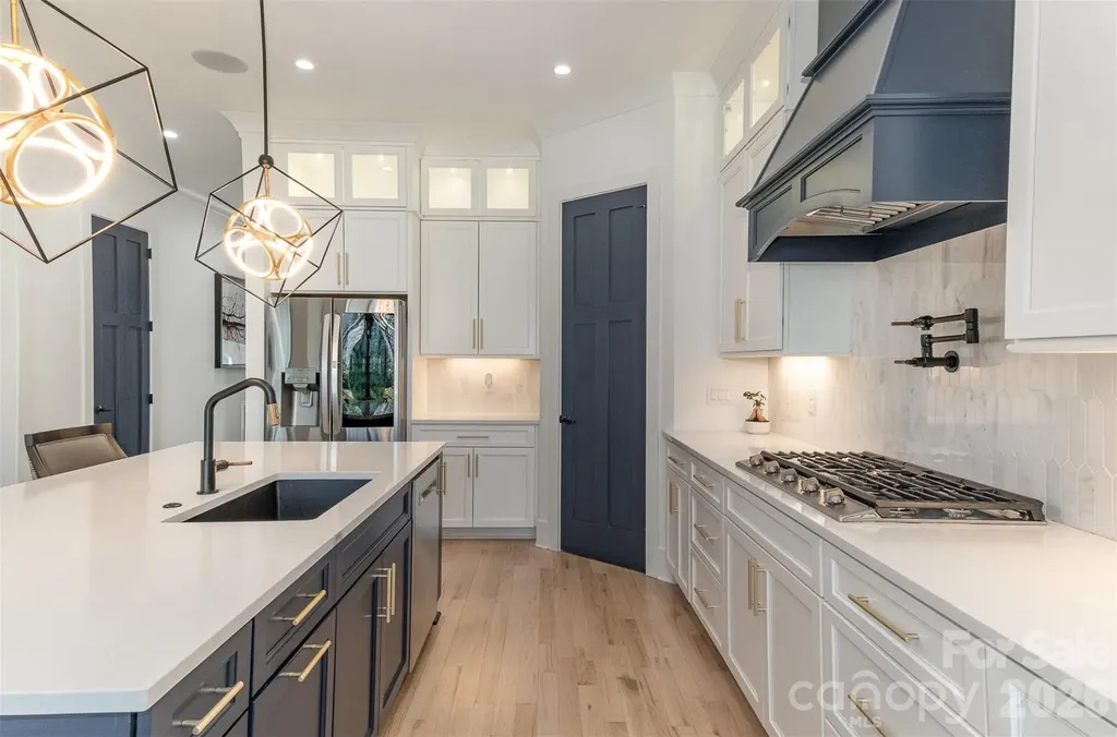 439 Melbourne Court Charlotte NC 28209
