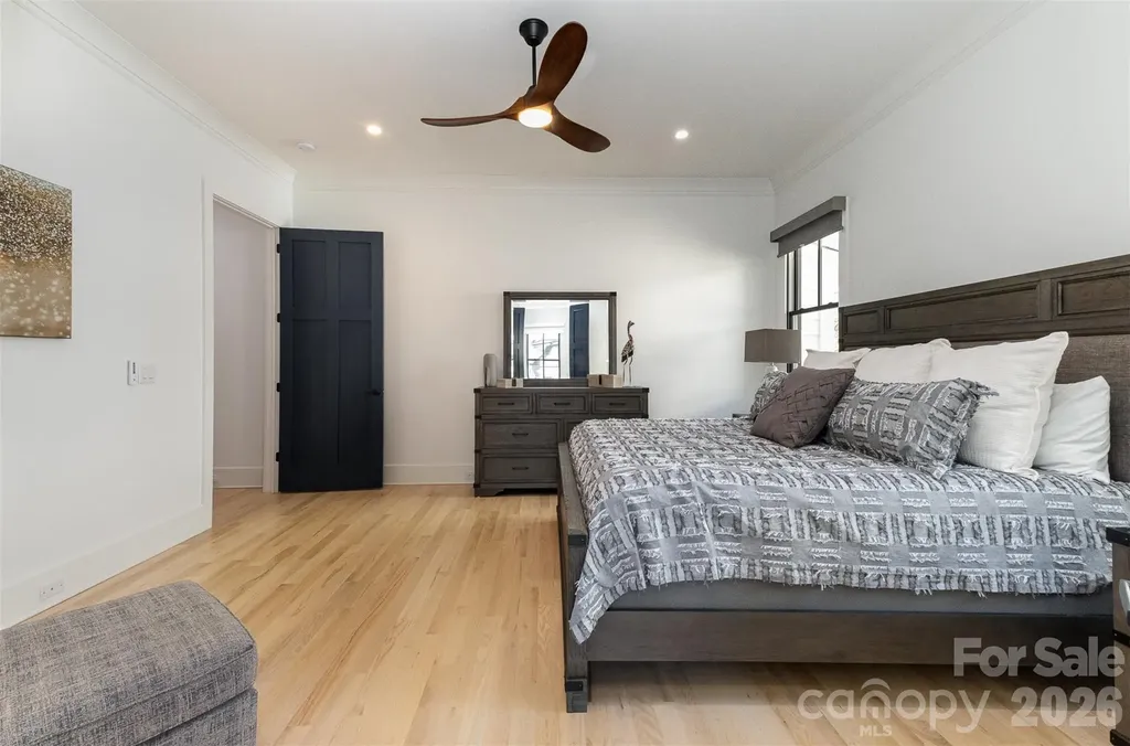 439 Melbourne Court Charlotte NC 28209