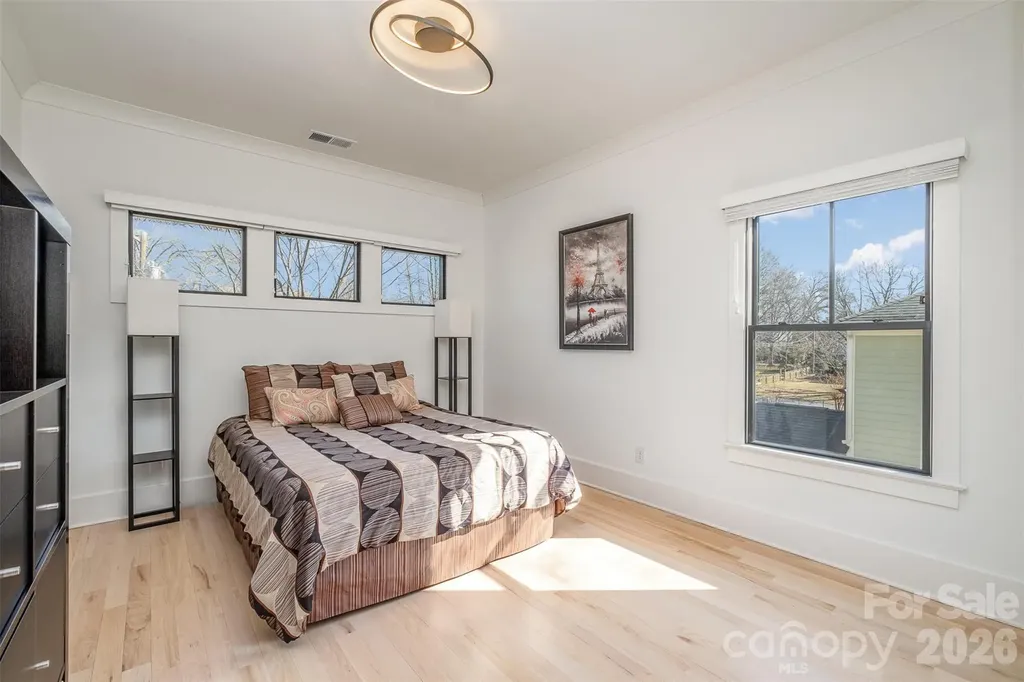 439 Melbourne Court Charlotte NC 28209