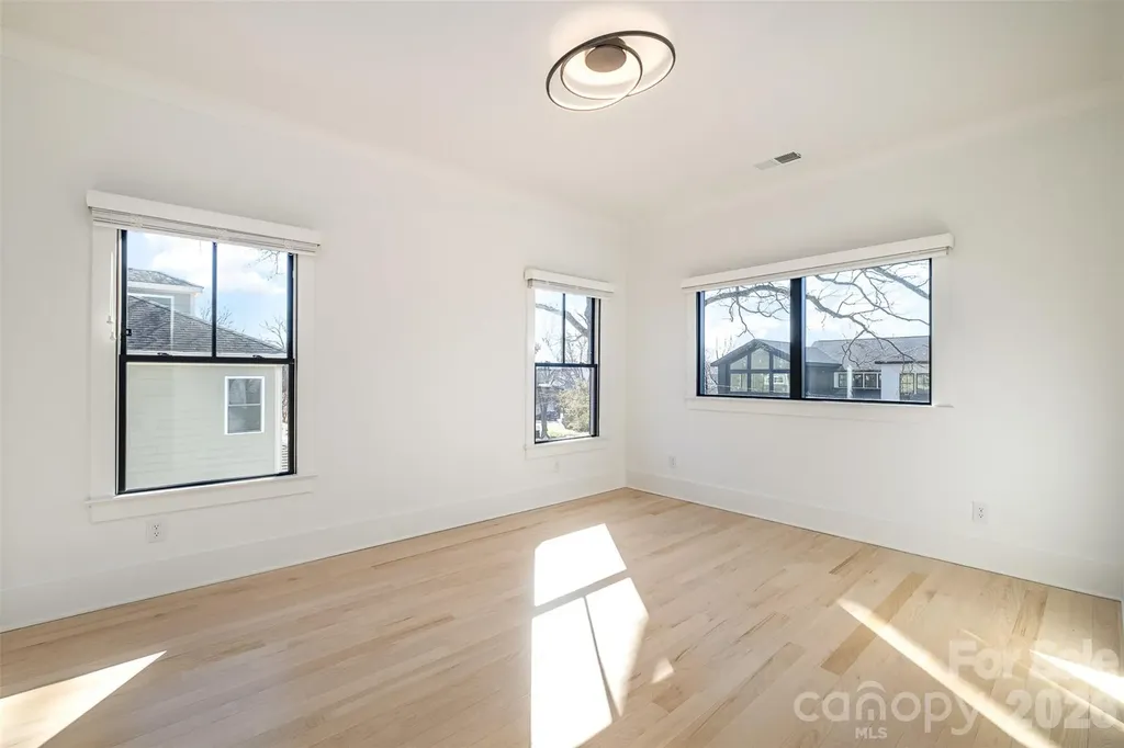 439 Melbourne Court Charlotte NC 28209
