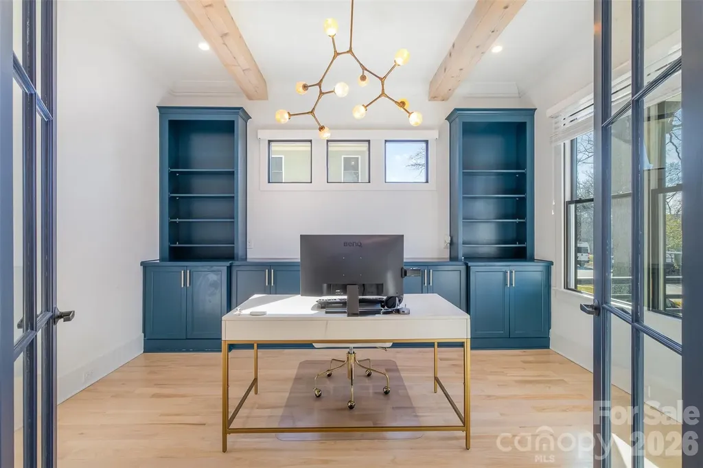 439 Melbourne Court Charlotte NC 28209