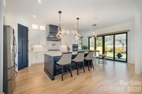 439 Melbourne Court Charlotte NC 28209