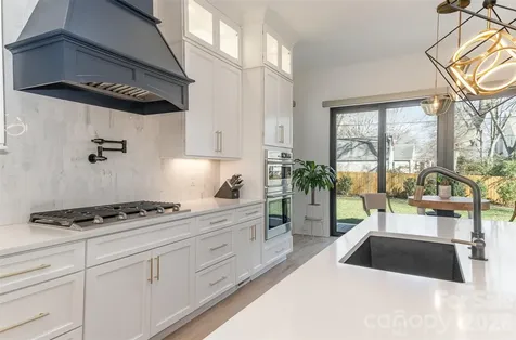 439 Melbourne Court Charlotte NC 28209