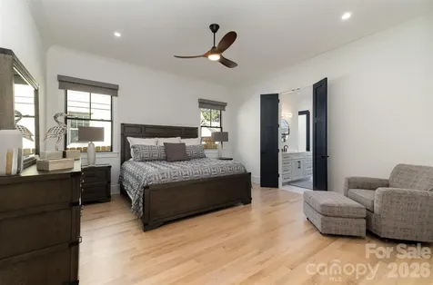 439 Melbourne Court Charlotte NC 28209