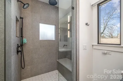 439 Melbourne Court Charlotte NC 28209