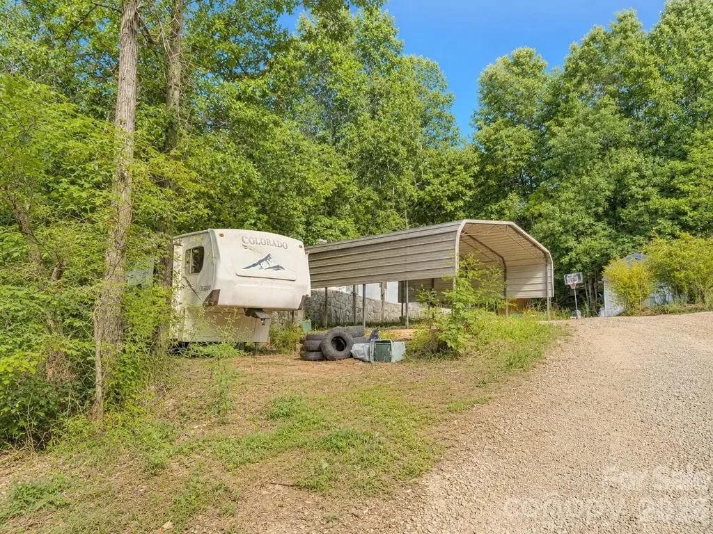 133 Oakwell Drive Marion NC 28752