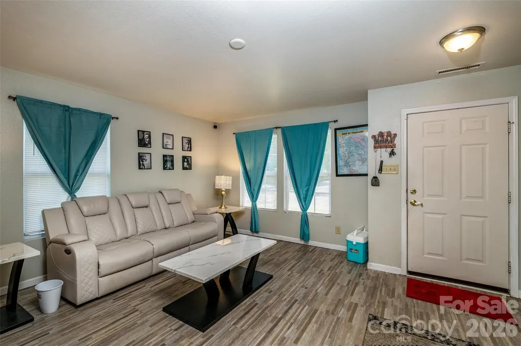 7343 Fox Point Drive Charlotte NC 28269