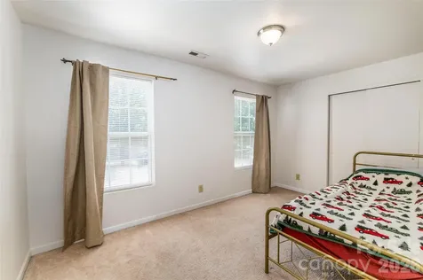 7343 Fox Point Drive Charlotte NC 28269