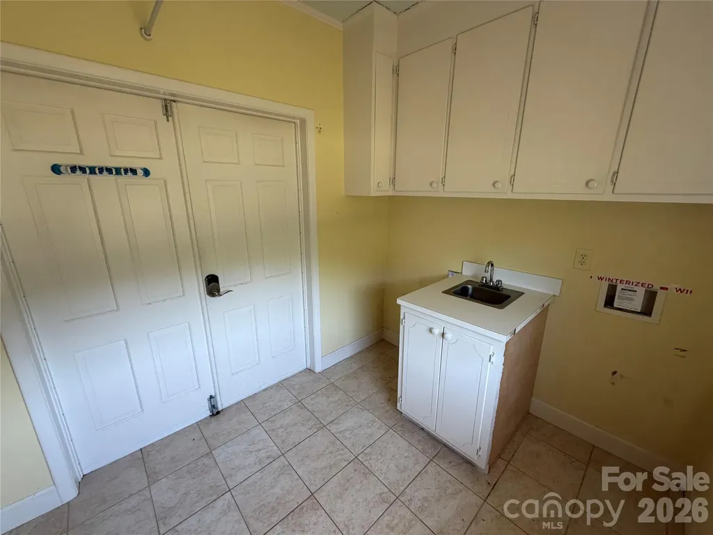 2136 Cedar Rock Estates Drive Lenoir NC 28645