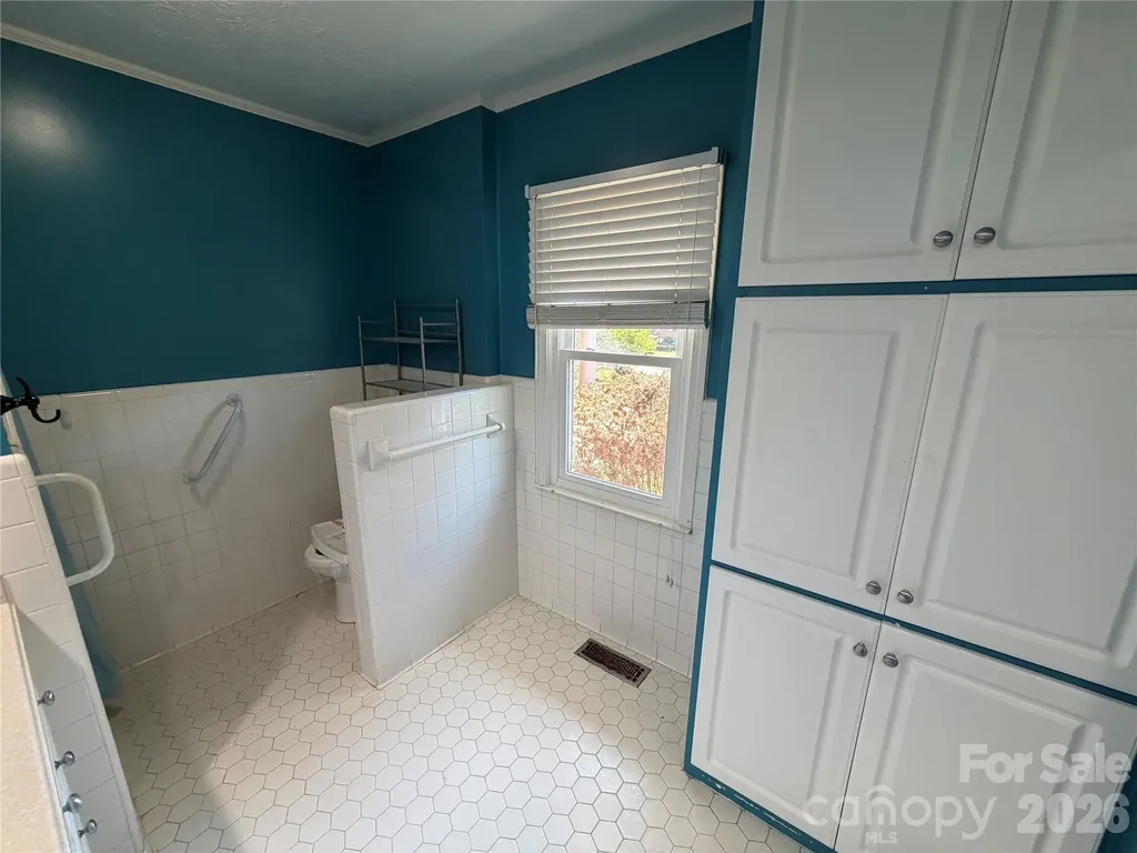2136 Cedar Rock Estates Drive Lenoir NC 28645
