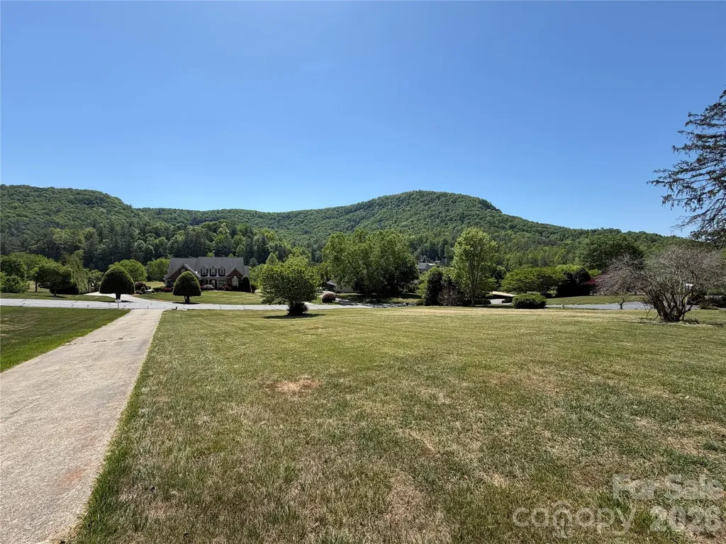 2136 Cedar Rock Estates Drive Lenoir NC 28645