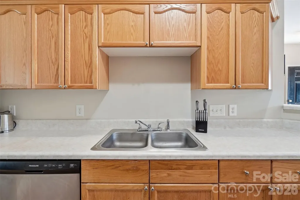 6072 Sapwood Court Matthews NC 28104