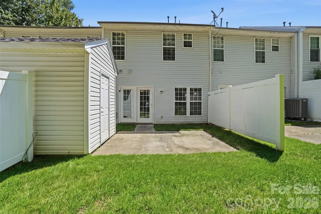 6072 Sapwood Court Matthews NC 28104