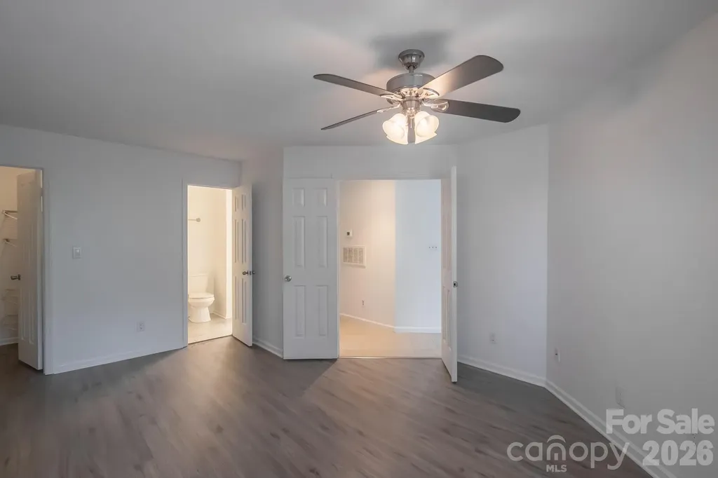 8216 Cedar Glen Drive Charlotte NC 28212