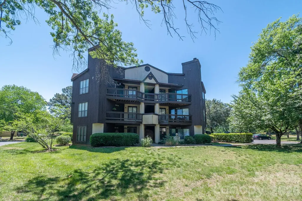 8216 Cedar Glen Drive Charlotte NC 28212