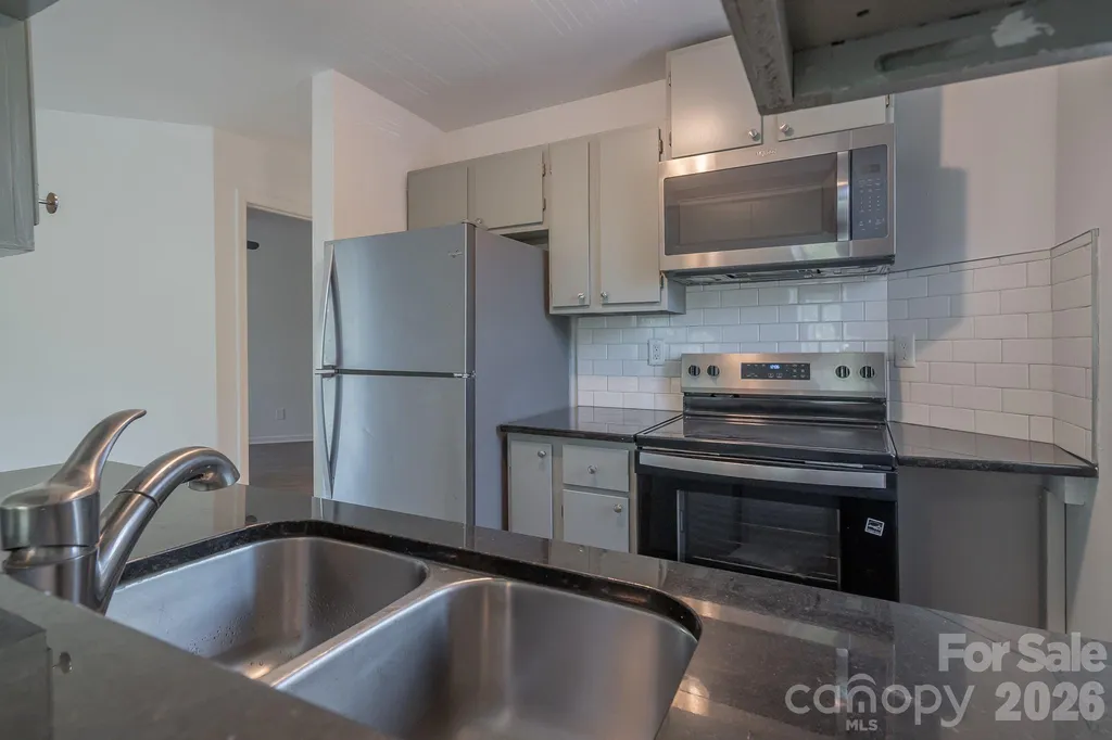 8216 Cedar Glen Drive Charlotte NC 28212
