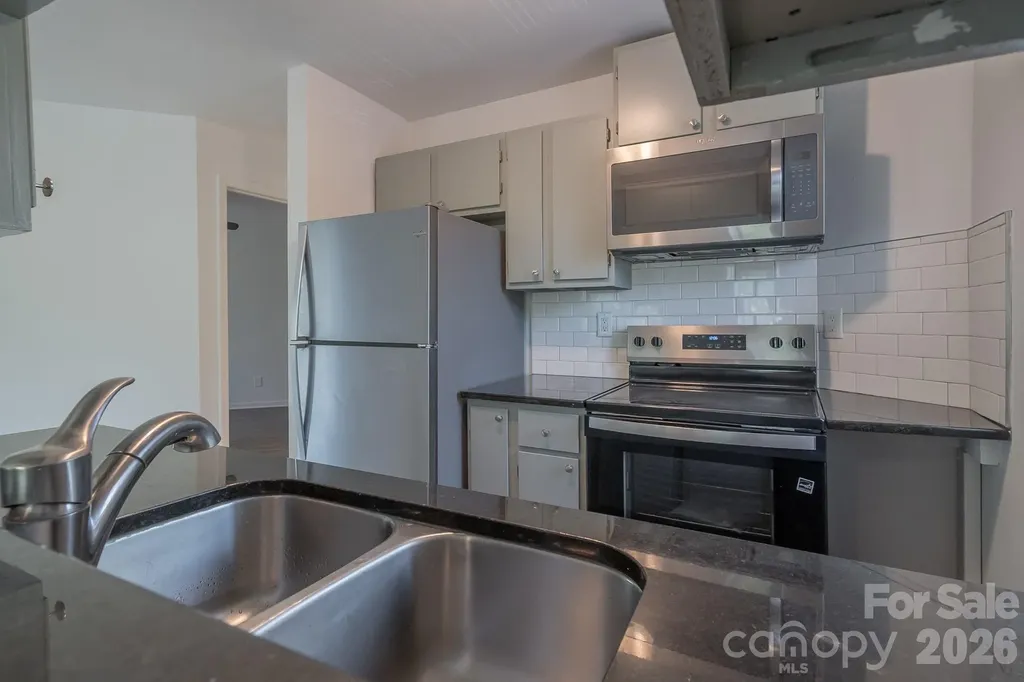 8216 Cedar Glen Drive Charlotte NC 28212
