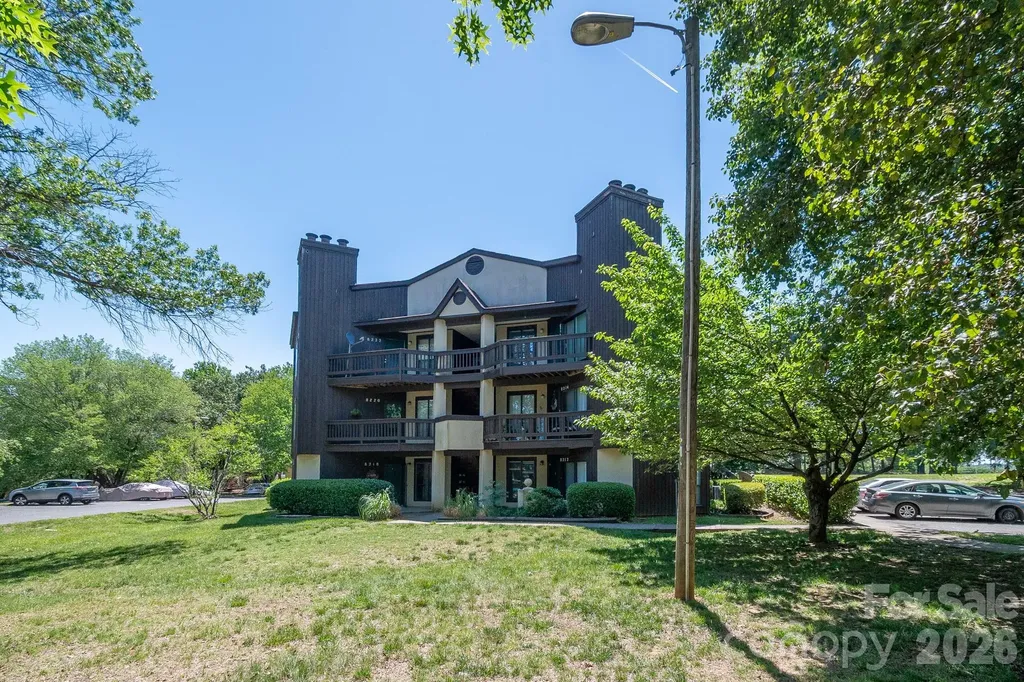 8216 Cedar Glen Drive Charlotte NC 28212
