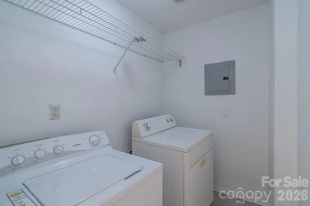 8216 Cedar Glen Drive Charlotte NC 28212