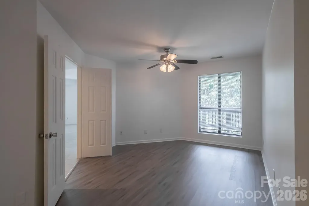 8216 Cedar Glen Drive Charlotte NC 28212