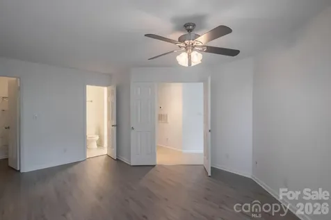 8216 Cedar Glen Drive Charlotte NC 28212