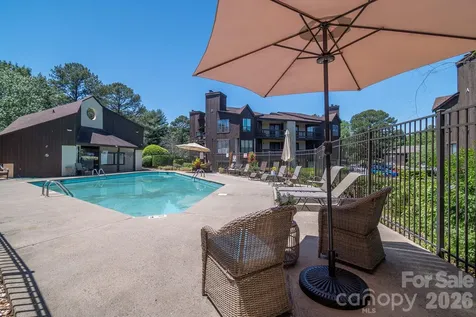 8216 Cedar Glen Drive Charlotte NC 28212