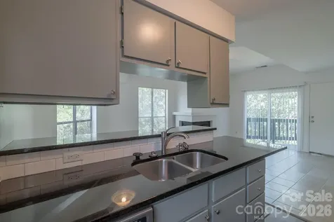 8216 Cedar Glen Drive Charlotte NC 28212