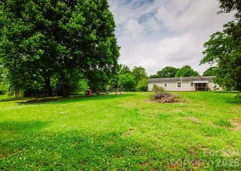 12536 Winfield Road Norwood NC 28128