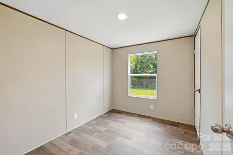 5101 Flay Road Lincolnton NC 28092