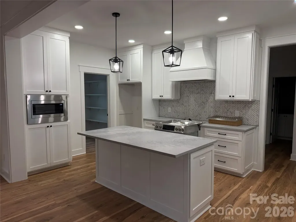 1265 Misty Lane Hickory NC 28601