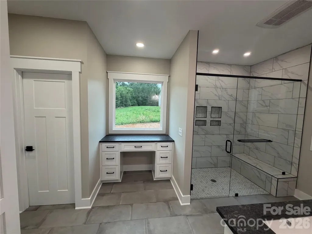 1265 Misty Lane Hickory NC 28601