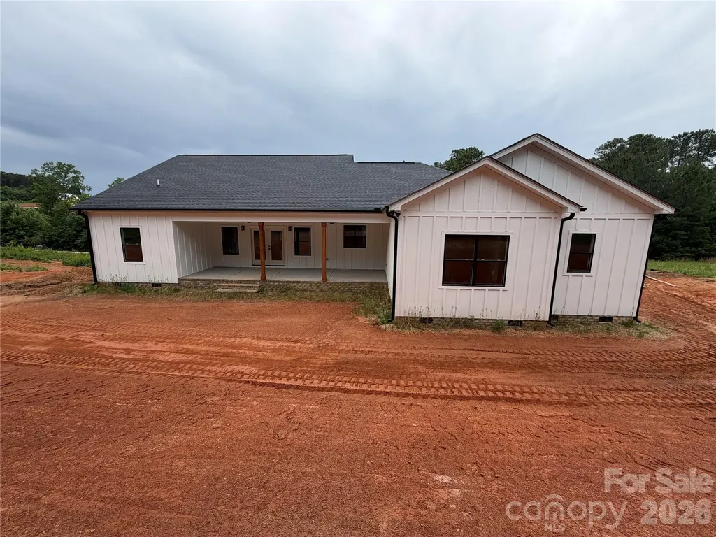 1265 Misty Lane Hickory NC 28601