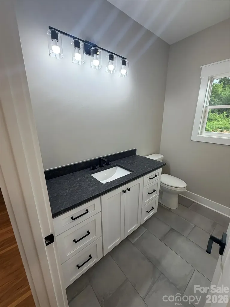 1265 Misty Lane Hickory NC 28601