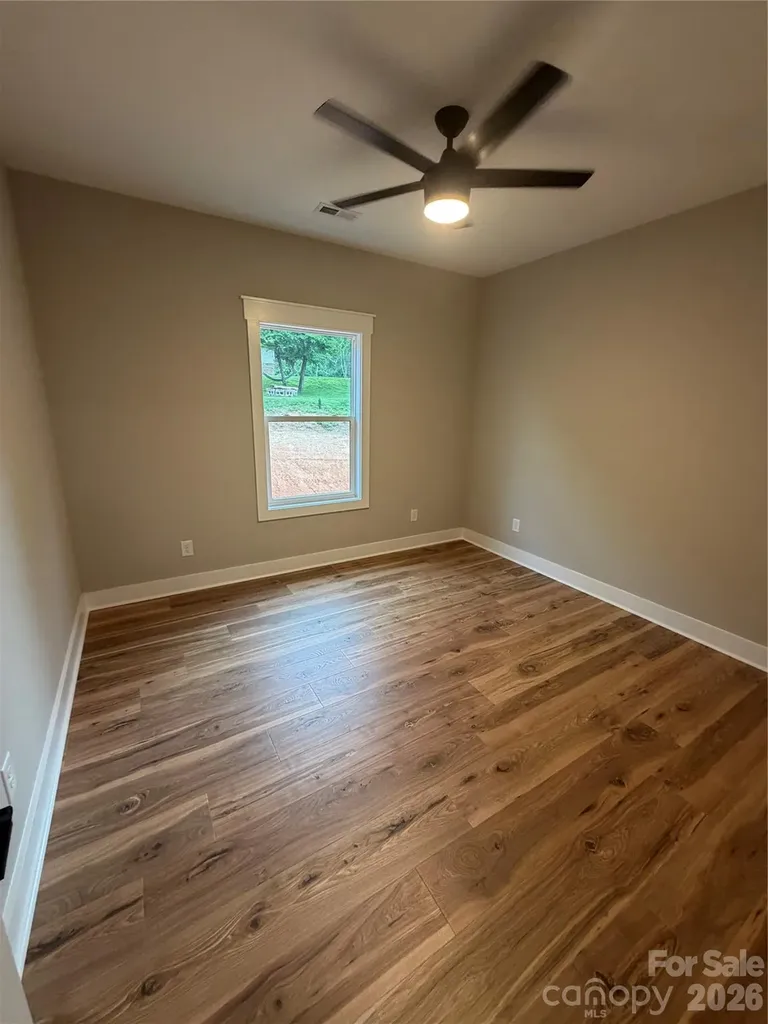 1265 Misty Lane Hickory NC 28601