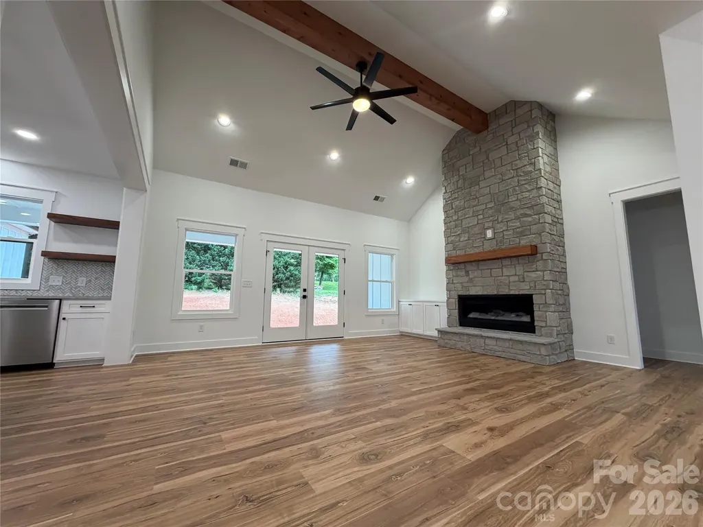 1265 Misty Lane Hickory NC 28601