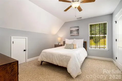 2845 Lakefront Drive Belmont NC 28012