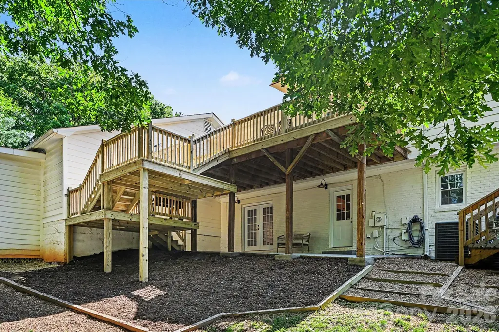 107 Condover Place Charlotte NC 28270