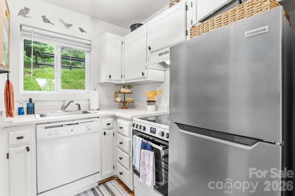 110 Sugar Ski Drive Sugar Mountain NC 28604