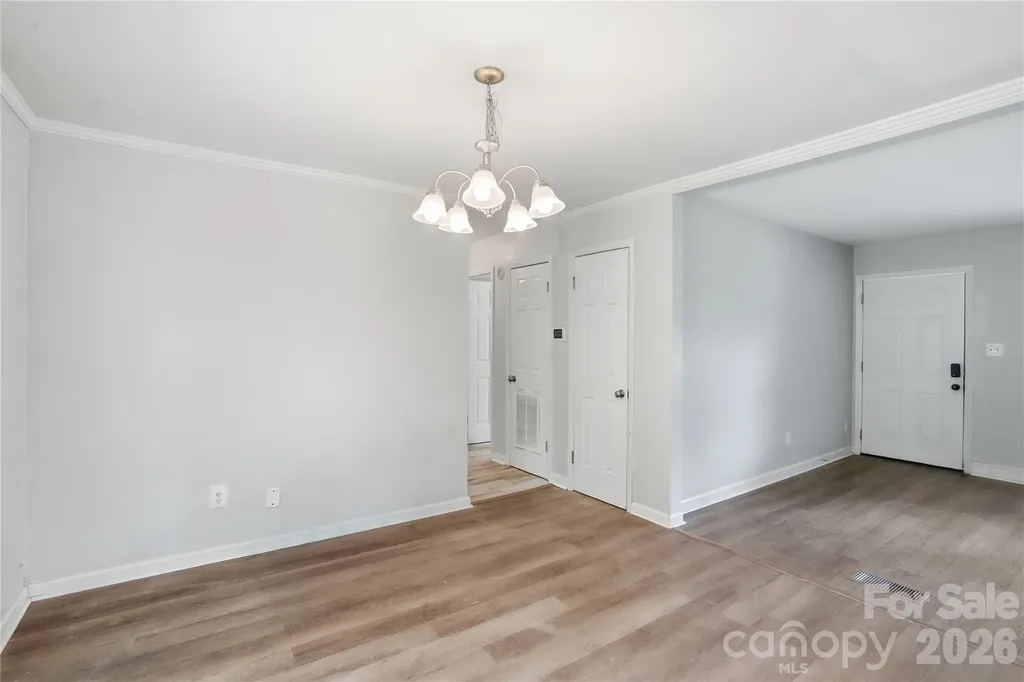 1016 Pondella Drive Charlotte NC 28213