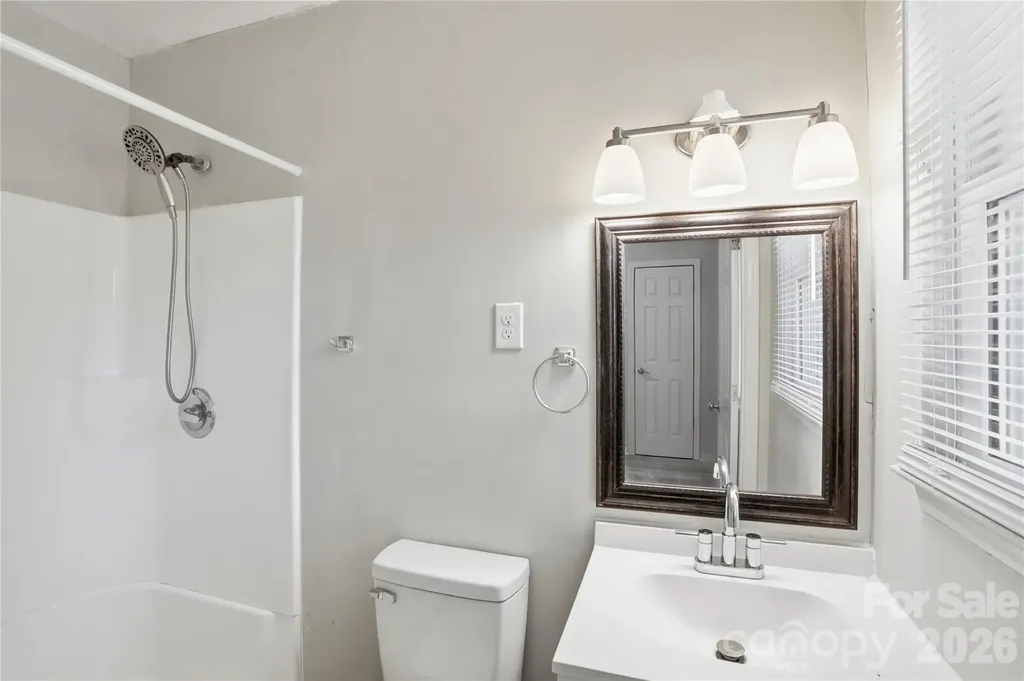 1016 Pondella Drive Charlotte NC 28213
