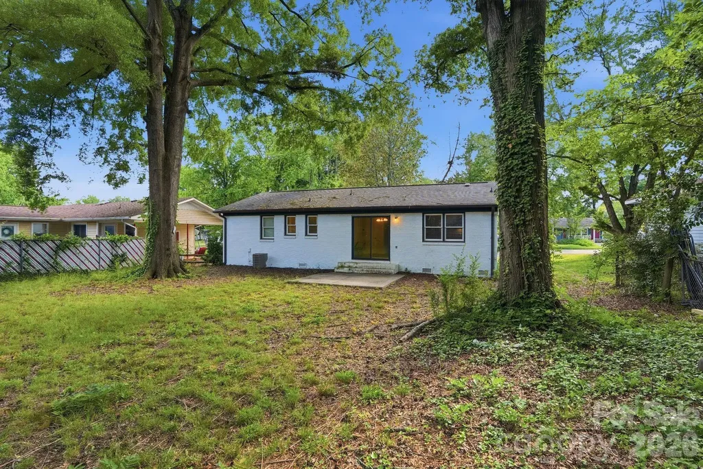 1016 Pondella Drive Charlotte NC 28213