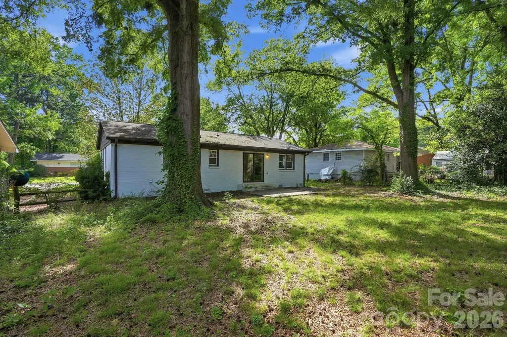 1016 Pondella Drive Charlotte NC 28213