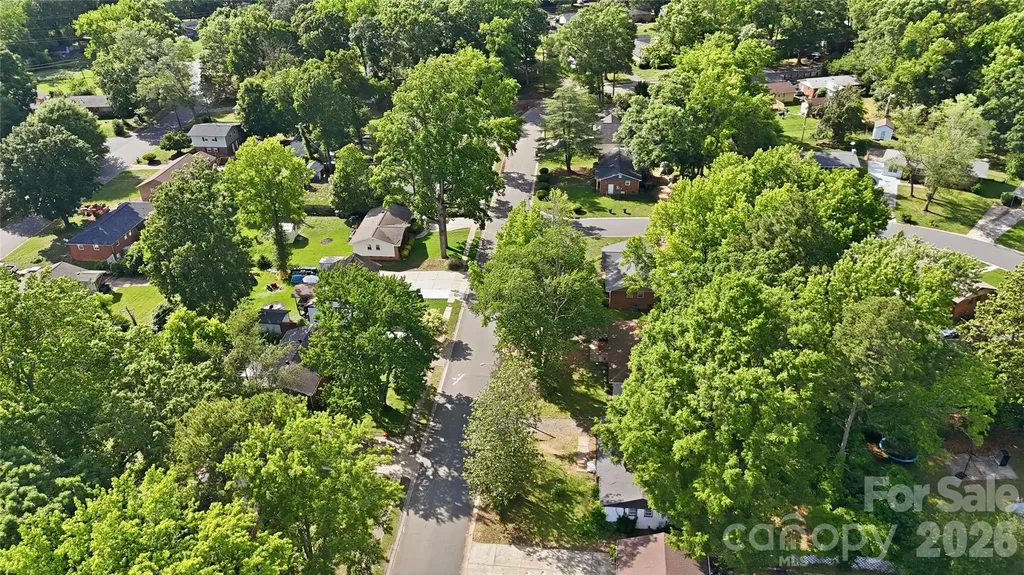 1016 Pondella Drive Charlotte NC 28213