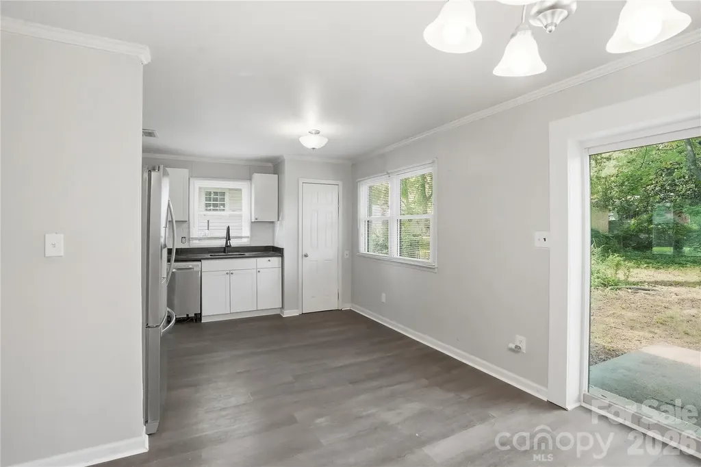 1016 Pondella Drive Charlotte NC 28213