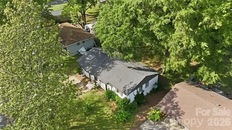 1016 Pondella Drive Charlotte NC 28213