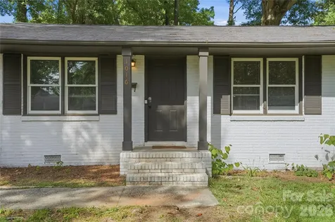 1016 Pondella Drive Charlotte NC 28213