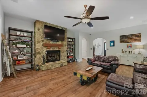 9860 Harvest Lane Davidson NC 28036