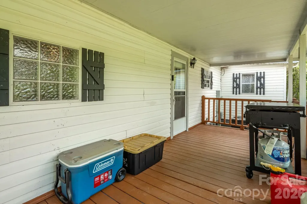 234 White Clover Lane Weaverville NC 28787