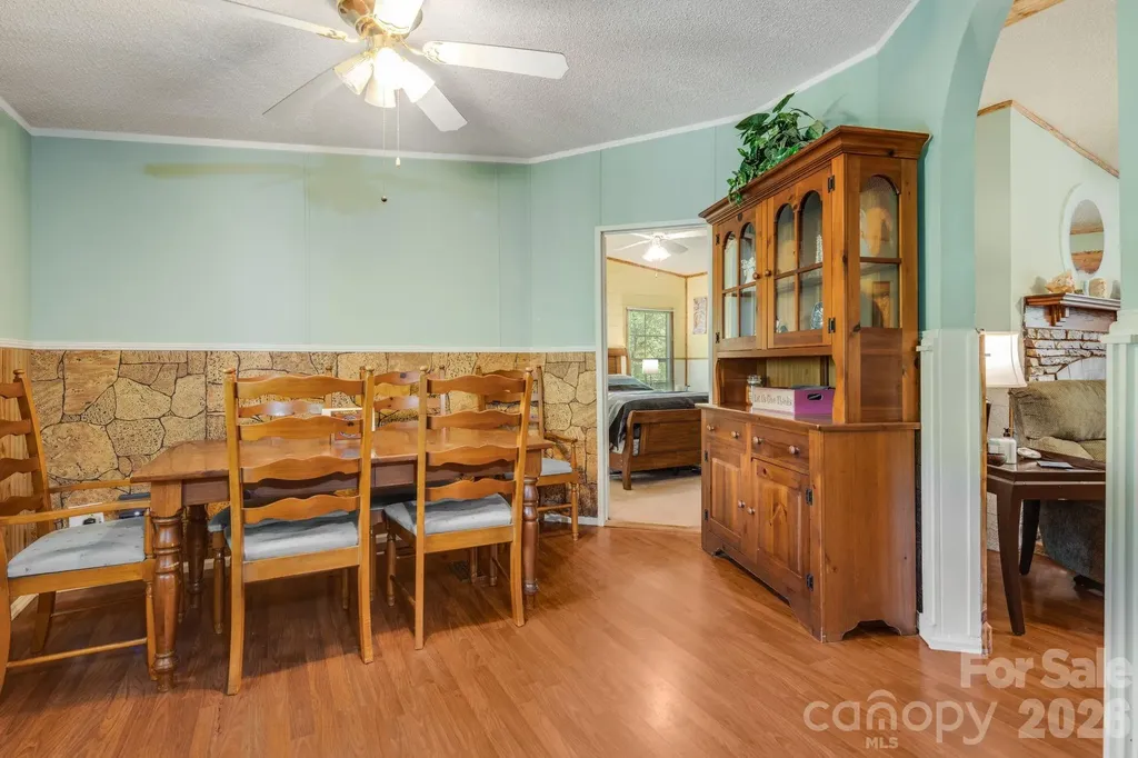 234 White Clover Lane Weaverville NC 28787