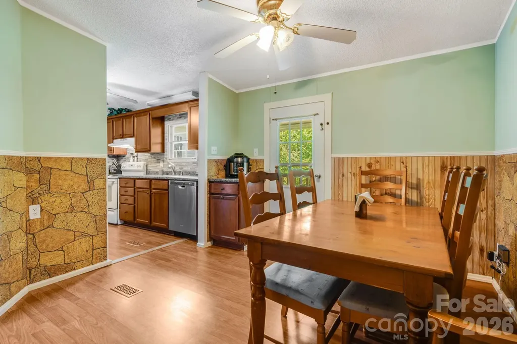234 White Clover Lane Weaverville NC 28787